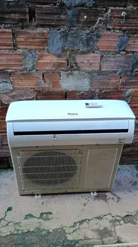 Ar condicionado split estado de novo de 18 mil BTUs serpentina cobre com controle