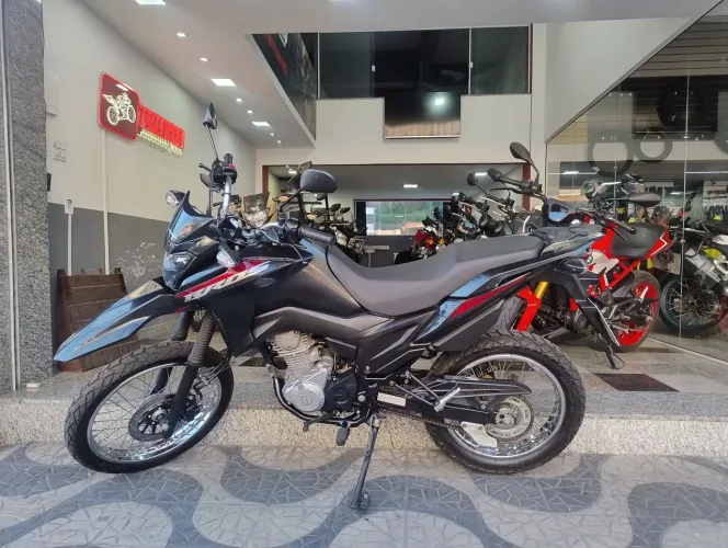 Honda/NXR160 Bros CBS, 2024/2025, troco por moto.