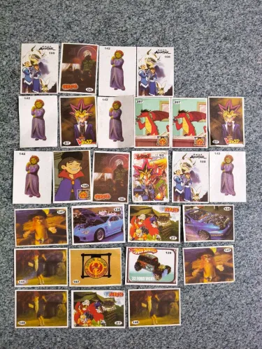 Lote 27 Figurinhas Antigas Anos 2000 (Naruto, Avatar, Shrek, Yu-Gi-Oh)