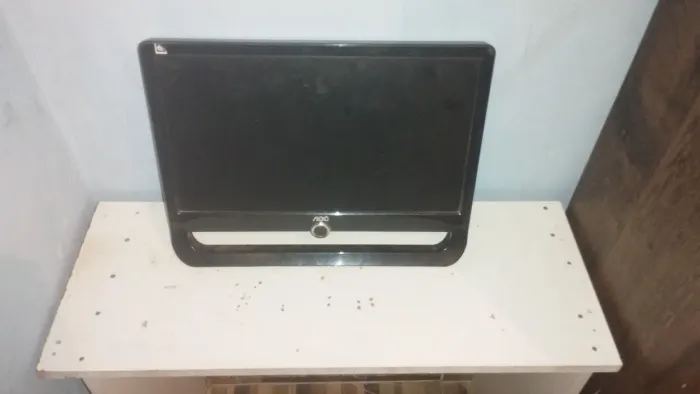 MONITOR AOC