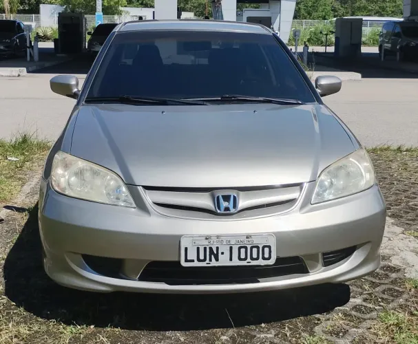 Honda Civic Sedan LX 1.7 16V 115cv Mec. 4P 2005