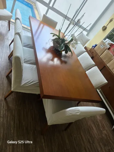 Conjunto de mesa e cadeiras 10 lugares