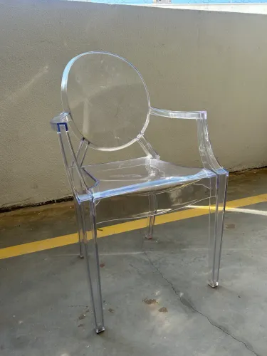Cadeira Louis Ghost Transparente