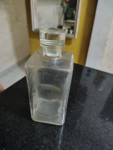 Garrafa antiga para bebidas