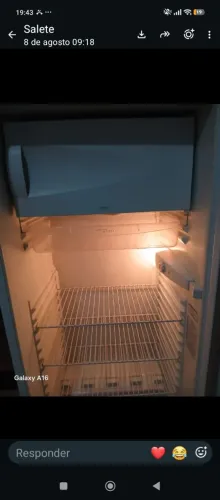 Vende se geladeira em perfeito estado