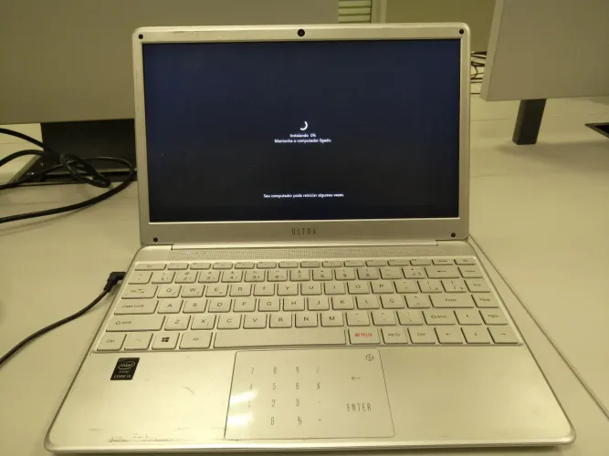 Notebook Ultra Prata