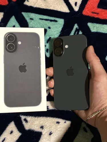 iPhone 17