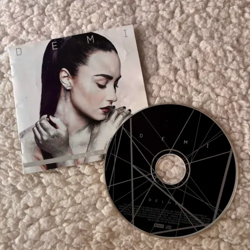 Demi Lovato - DEMI Deluxe (CD)