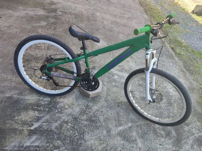 Gios freio a disco 21 velocidades com suspensão tudo funcionando sem folga 