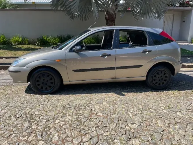Ford Focus 1.6 S/se/se Plus Flex 8v/16v 5P 2008