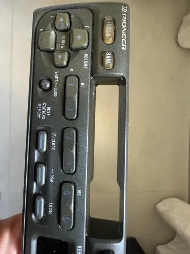 Frente do Toca fitas Pioneer KEH 1550 em ótimo estado 
