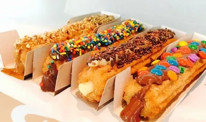 Churros congelados e frescos também fritos para festas sabor da infância
