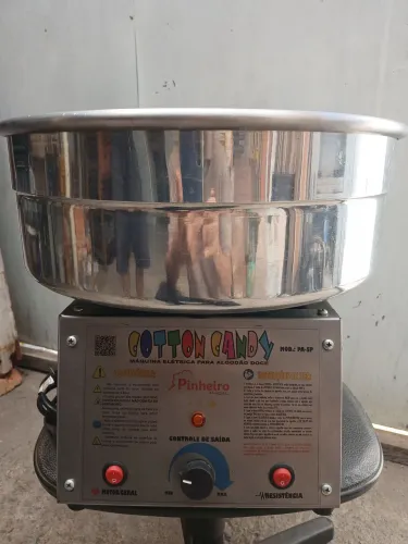 MÁQUINA DE ALGODÃO DOCE  BIVOLT MARCA PINHEIRO  MODELO COTTON CANDY 