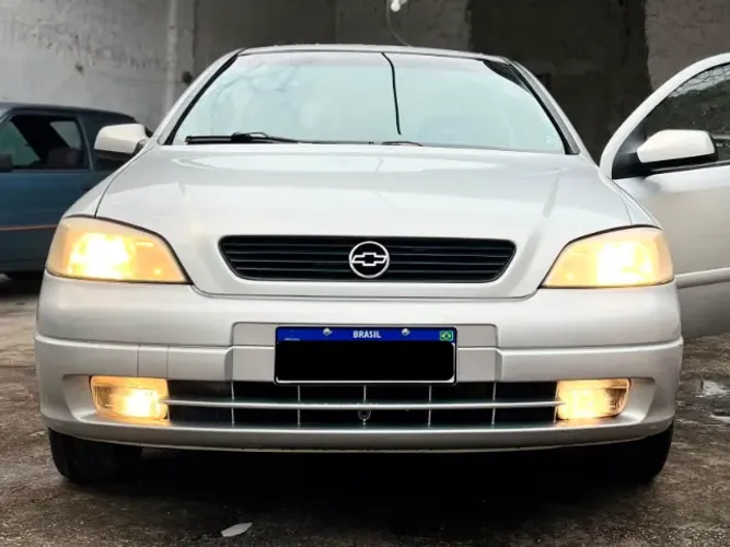 Chevrolet Astra 2.0/ CD/ GLS 2.0 MPFI 16V 3P 2000