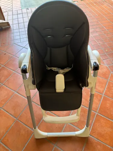 Cadeira de Alimentação Burigotto - Prima Pappa Zero 3 - , pouco uso - estofado Novo em