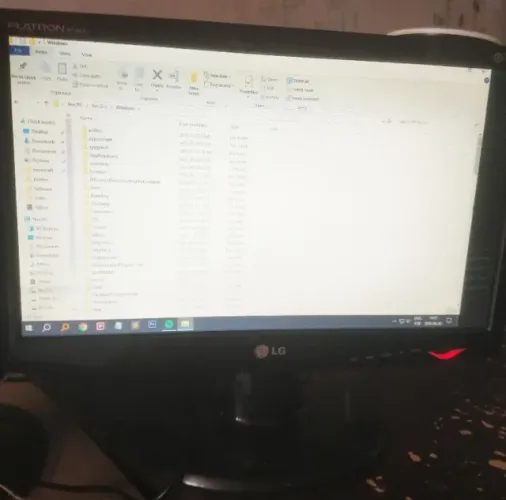 Monitor LG W1943C-PFV 19 polegadas