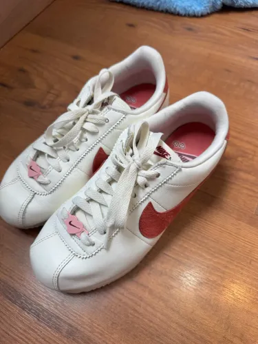 Tênis Nike Cortez