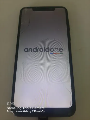 Celular Moto One