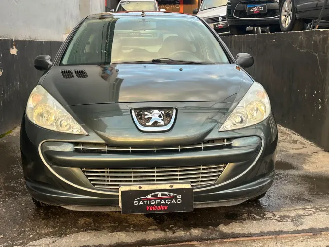 Peugeot 207 XR 1.4 Flex 8V 3P 2012