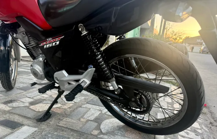 Honda Start 160 ano 2022 super conservada 13.000 pra vender logo.