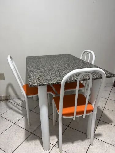 Mesa tampo de granito