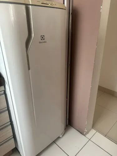 Geladeira em Bom Estado de Conservação - Ótimo Preço 450 
