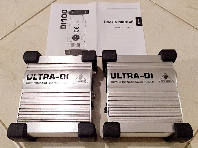 1x Direct Box Ativo Behringer Ultra-DI DI100