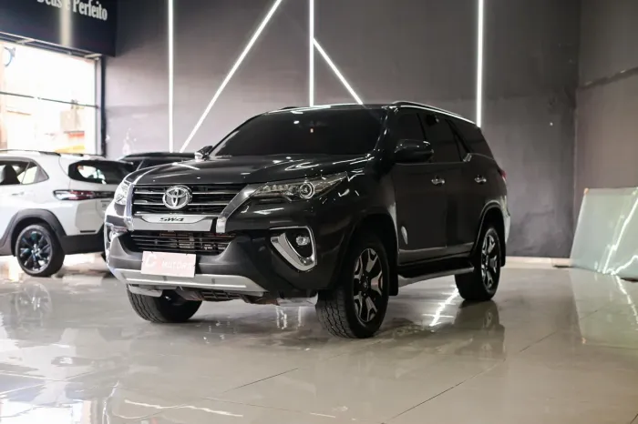 Toyota Hilux SW4 SRX Diamo. 4X4 2.8 TB DIE AUT 2020