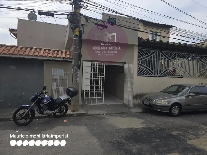 Casa Individual 3 comodos w.c garagem