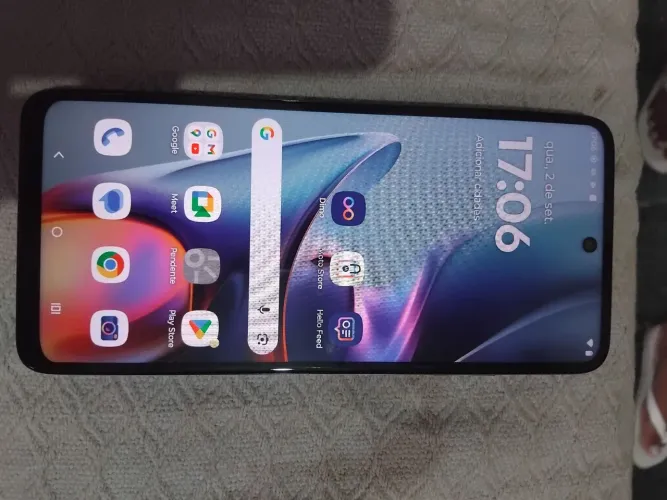 Vendo telefone moto g05 128 gigas zerado