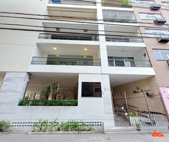Ed. Gilberto Mestrinho, apto. 03 quartos s/ 01 suite, med 160,00m² - Cod 158