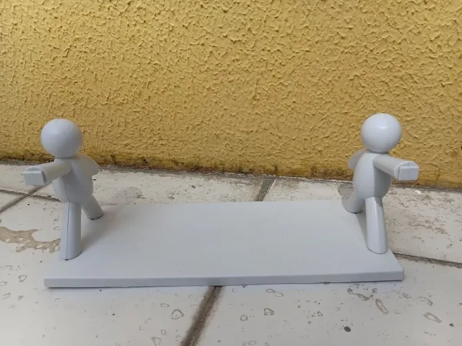 PRATELEIRA INFANTIL DE BONEQUINHOS
