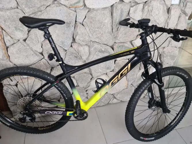 Vendo Bicicleta Oggi Agile Sport Carbon 2021 (Tamanho 21/ Aro 29)