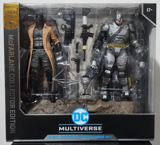 Batman Knightmare & Batman Armor Suit - McFarlane Gold Label 2 pack