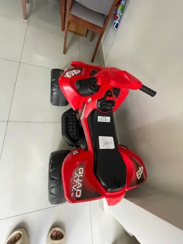Quadriciclo elétrico