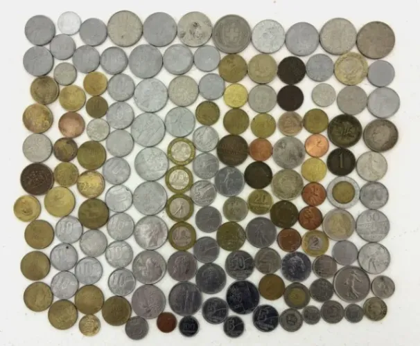 Lote/Coleção de 140+ Moedas Antigas - Diversos Países e Anos