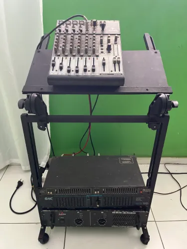 Troco um som grande por caixa acústica Jbl 1000