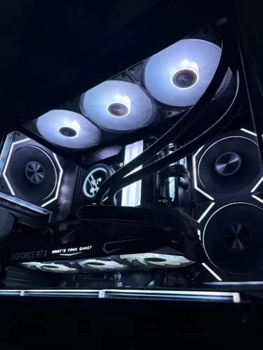 Pc Ryzen 5700x3d/Rtx 3080Ti/32gb ram