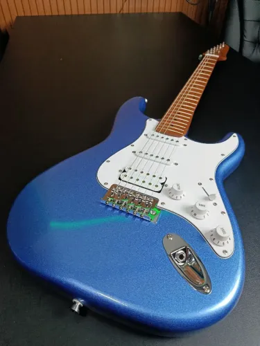 Guitarra Deviser Strato