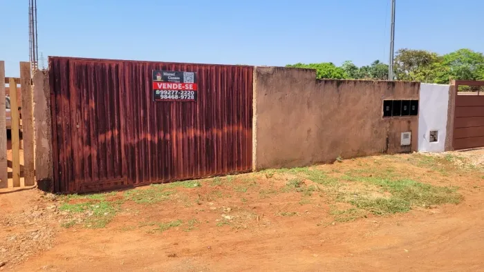 Terreno Rancho Alegre 250 metros todo murado com portão. 
