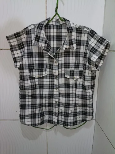 Camisa Xadrez Preto e Branco Feminino G 