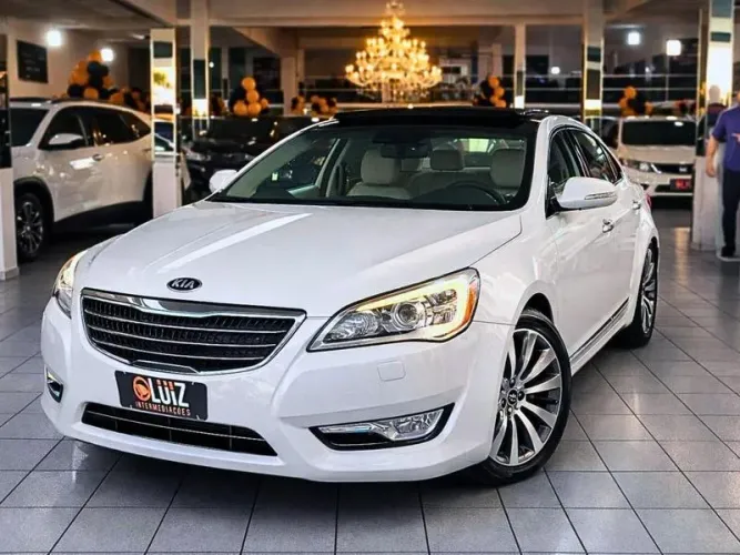 Kia Motors Cadenza EX 3.5 V6 24V 290cv Aut. 2013
