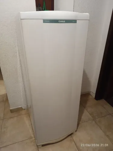 Geladeira Consul 1 Porta Conservada e Gelando Muito Bem