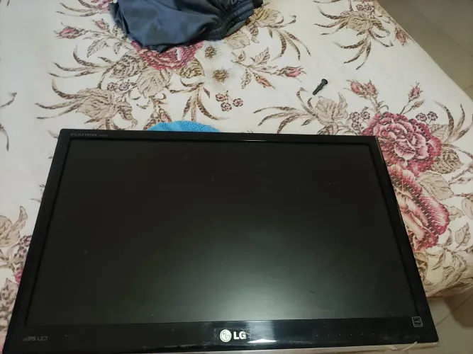 monitor LG flatron ips236v