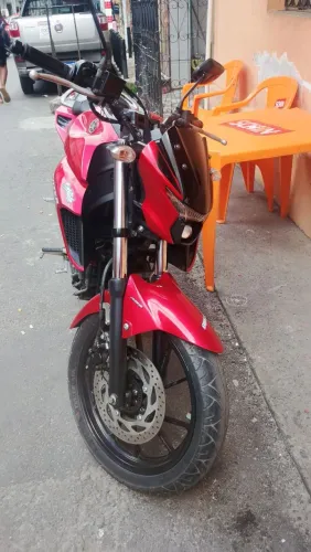 Vendo Fazer 250 vermelha 