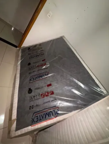Cama box plumatex