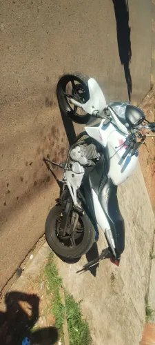 Moto cb 300