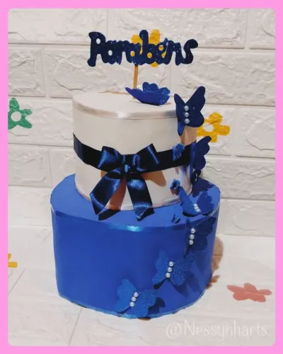 Bolo Fake 15 anos borboleta azul