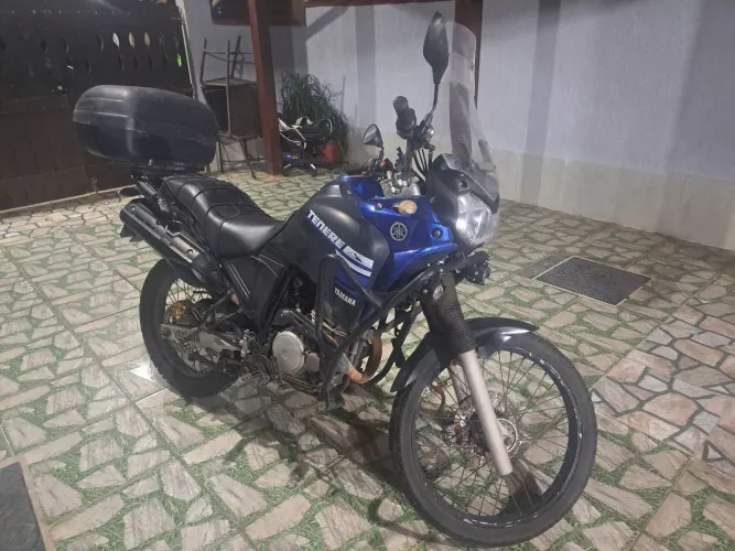 ? Yamaha XTZ 250 - 2012/2013 - Excelente Estado!