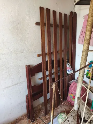 Cama de solteiro (Angelim)